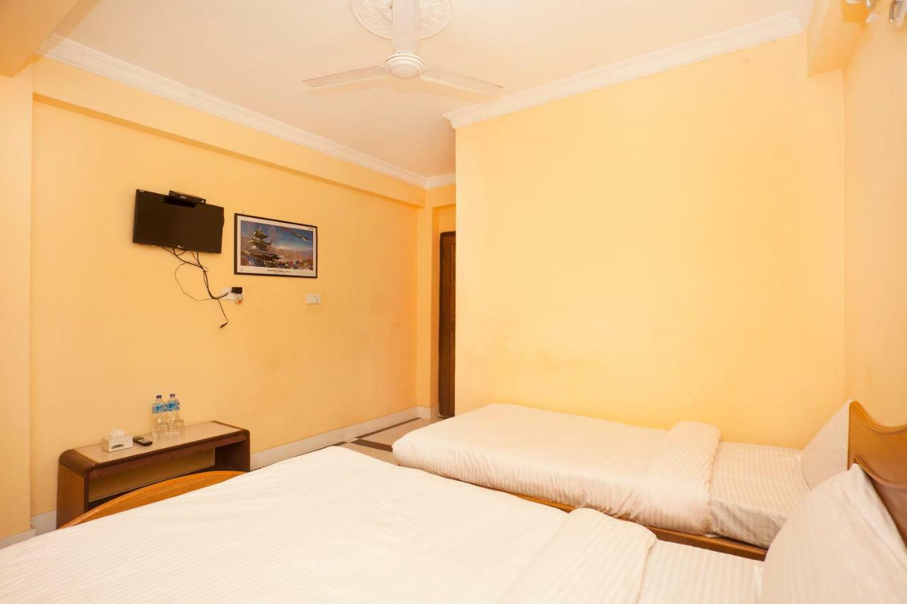 Spot On 397 Hotel Triveni Guest House Kathmandu Exterior foto