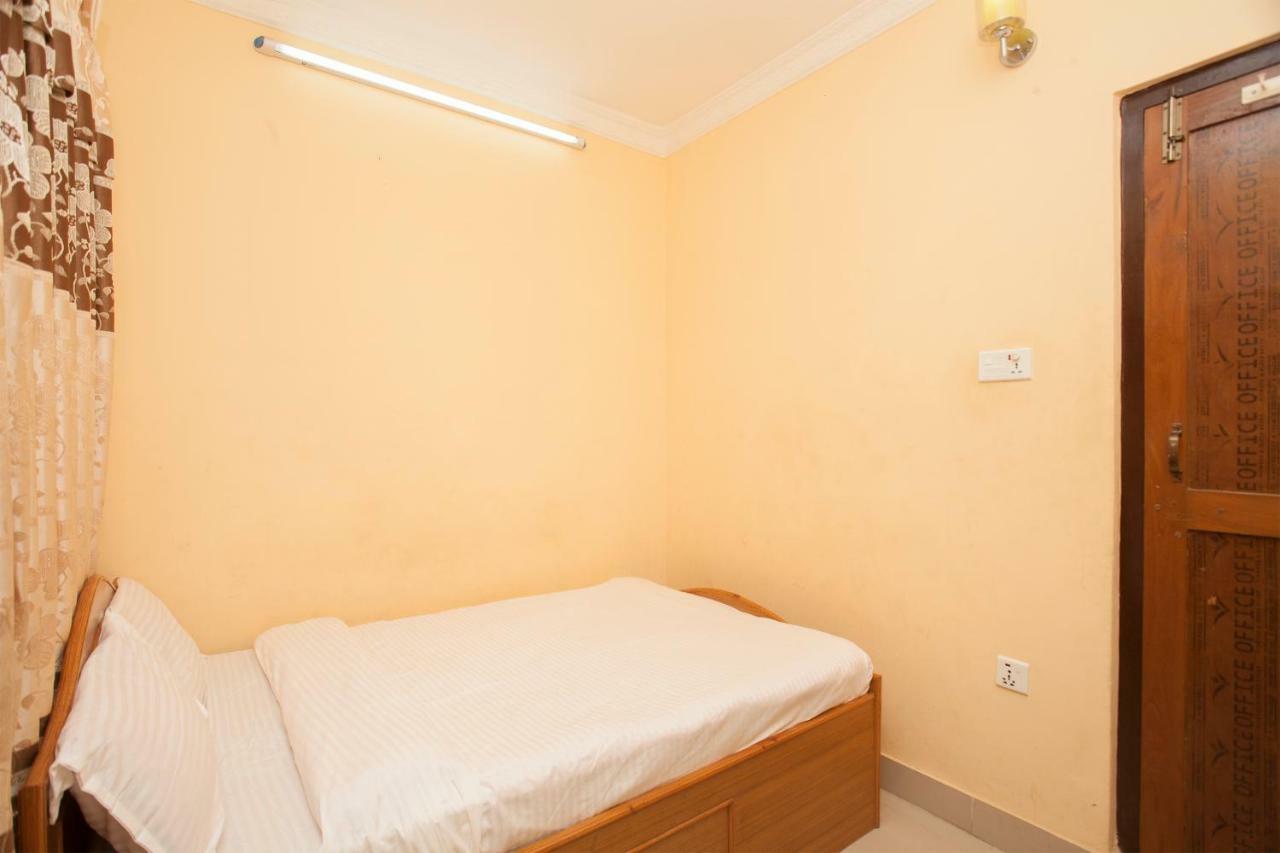 Spot On 397 Hotel Triveni Guest House Kathmandu Exterior foto