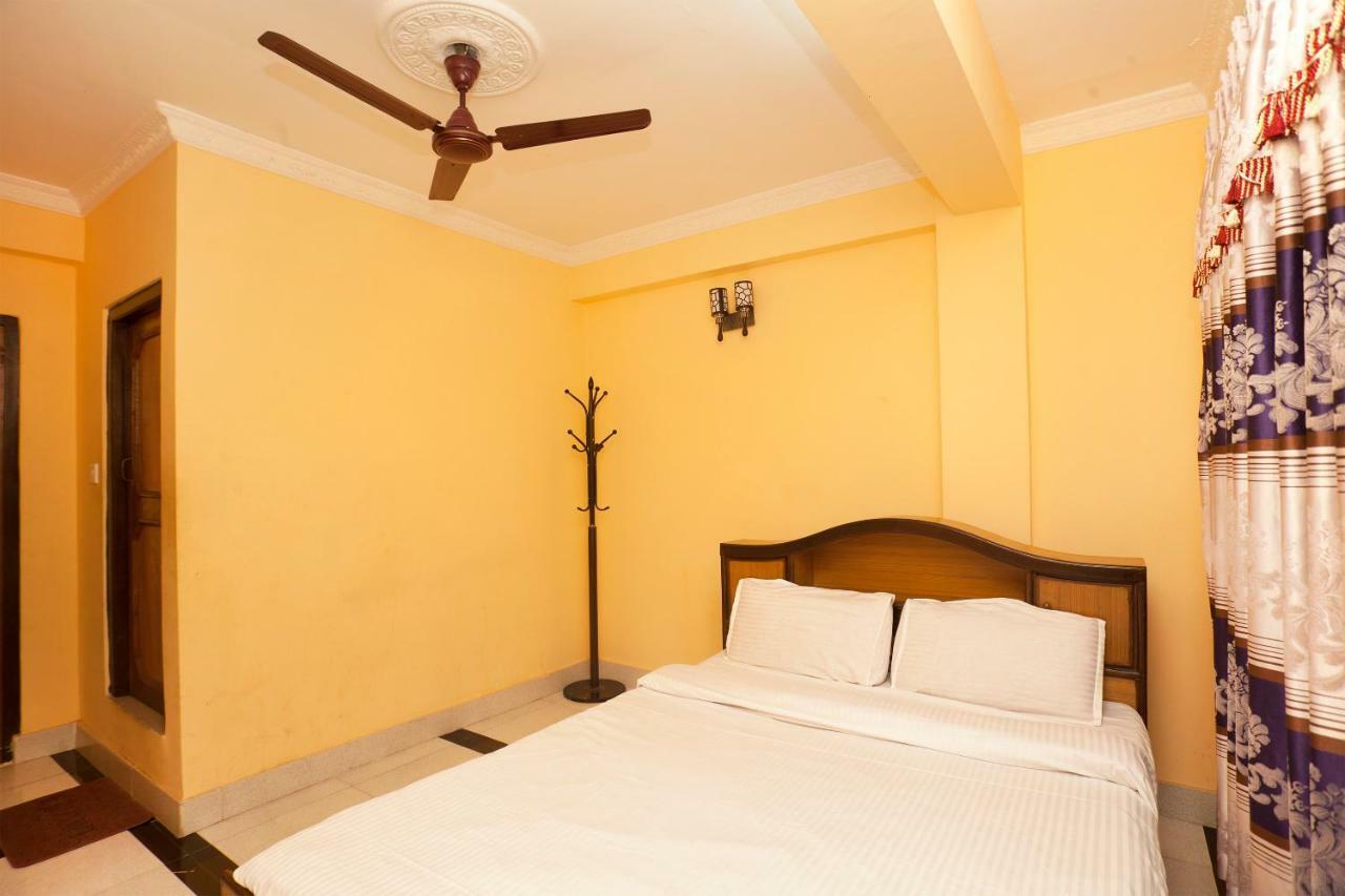 Spot On 397 Hotel Triveni Guest House Kathmandu Exterior foto