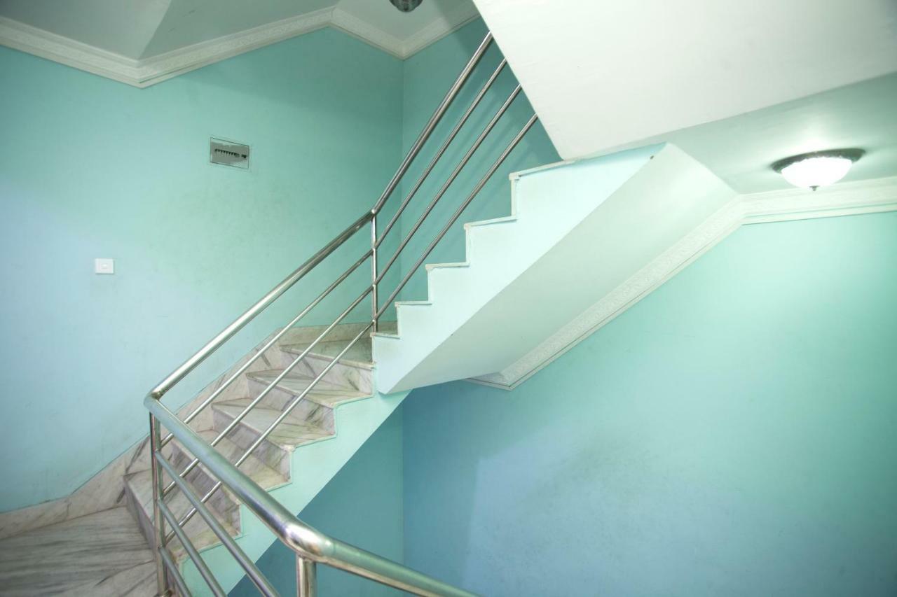 Spot On 397 Hotel Triveni Guest House Kathmandu Exterior foto